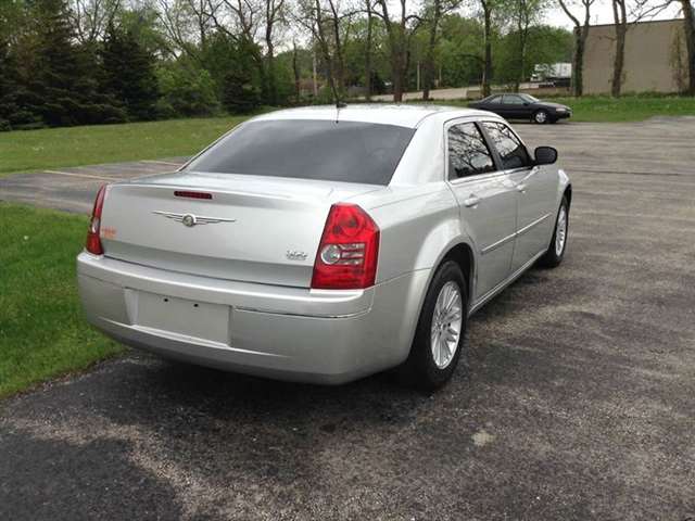 2008 Chrysler 300 Touring 4dr Sedan